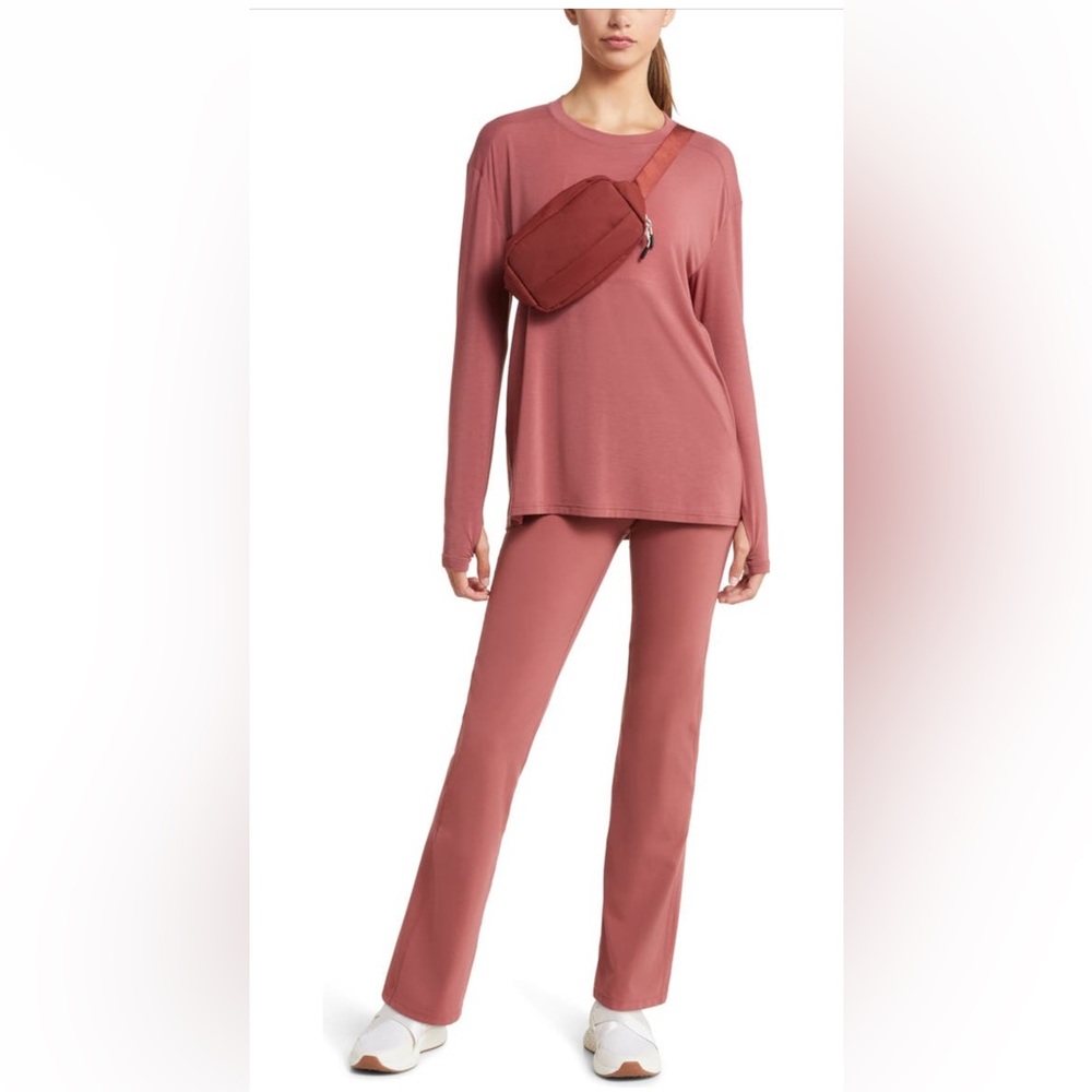 🩷NWT Zella studio open back long sleeve T-shirt in red jelly XS